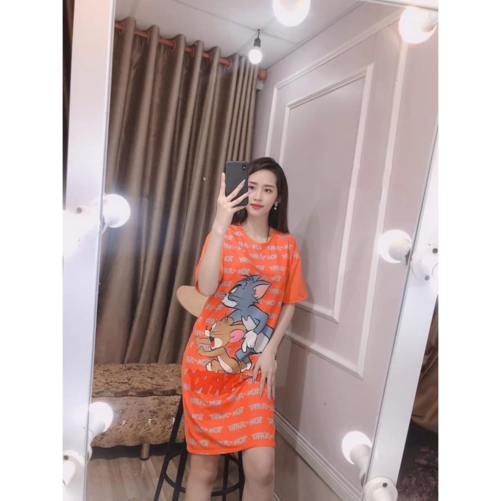 Đầm suông thun in chữ dáng dài form rộng | BigBuy360 - bigbuy360.vn