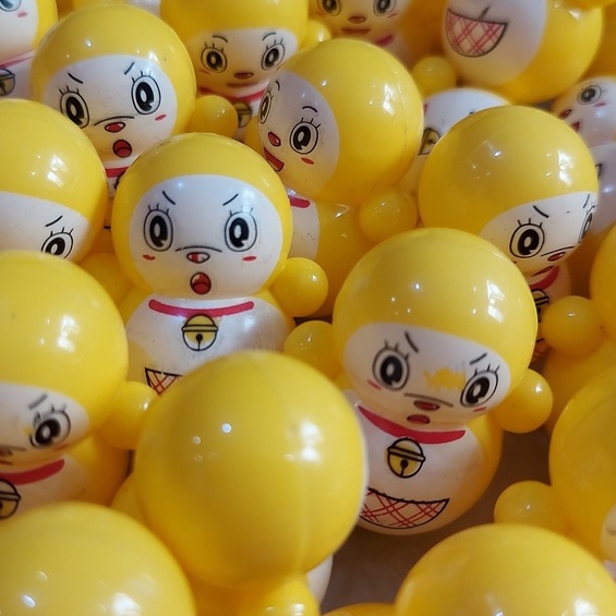 Ryoo Đồ chơi mini Lật Đật Ông Già NÔ EN NGƯỜI TUYẾT ĐÔREMON PICACHU DOREMI NGƯỜI MÁY ROBOT MÈO GẤU TRÚC 🌻 Đồ chơi cho bé