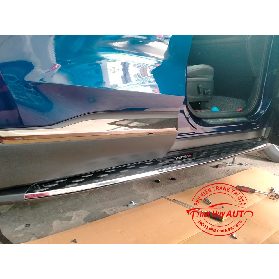 Bậc lên xuống xe Hyundai Santafe 2019 - 2022, Mẫu Chấm Bi cao cấp, bền bỉ chắc chắn