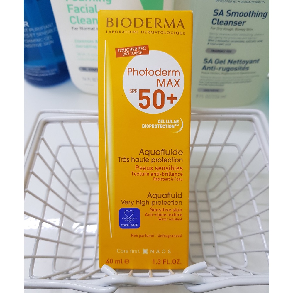 Kem Chống Nắng Bioderma Photoderm Max Aquafluide Kiểm Soát Nhờn SPF 50+