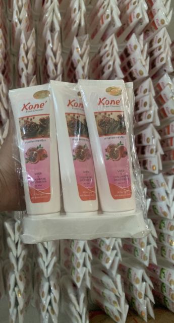 Sữa rửa mặt Dưỡng Da Kone' 100ml Trà Xanh mới