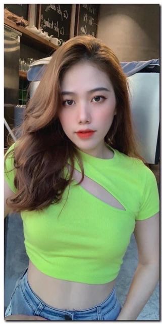 Áo Croptop khoét ngực thun borip A3