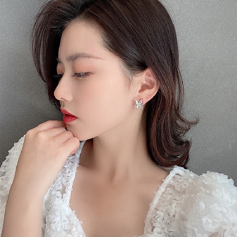 Bông tai hình bướm hợp kim mạ bạc lấp lánh sang chảnh thời trang YU41