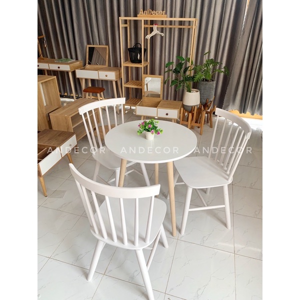 Bàn ăn bằng gỗ hình tròn, bàn cafe hình tròn, bàn trà hình tròn, bàn trang trí hình tròn