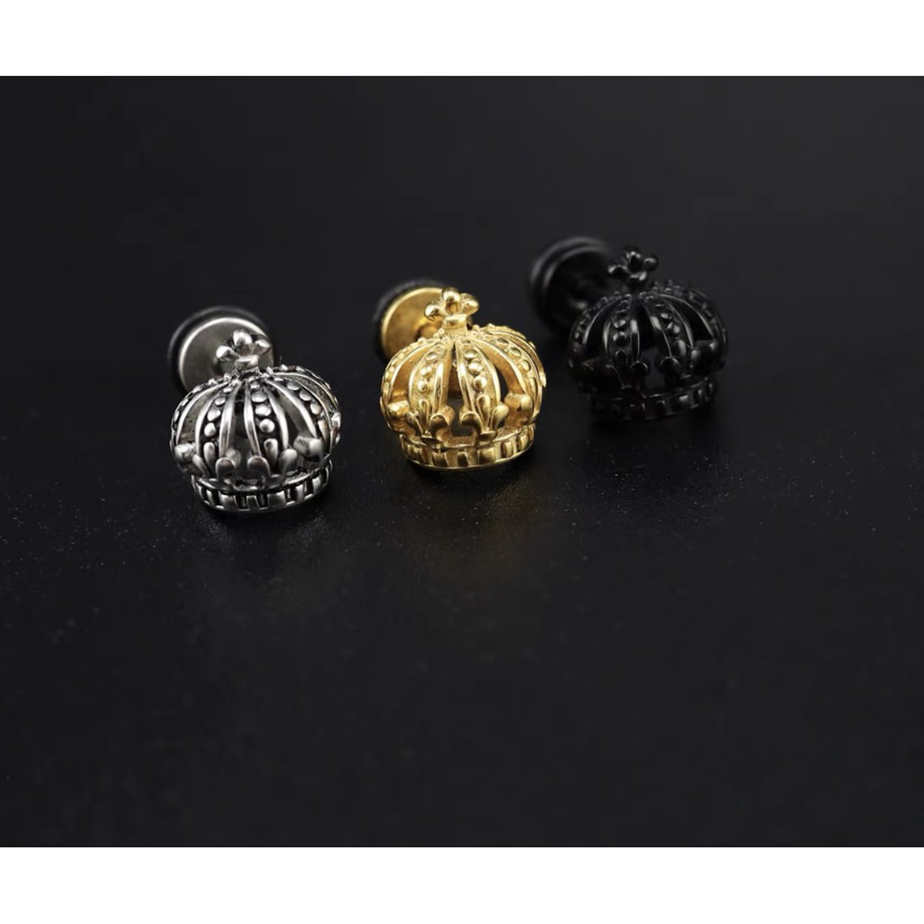 khuyên tai chân vặn hình vương miện - khuyên thép ko gỉ