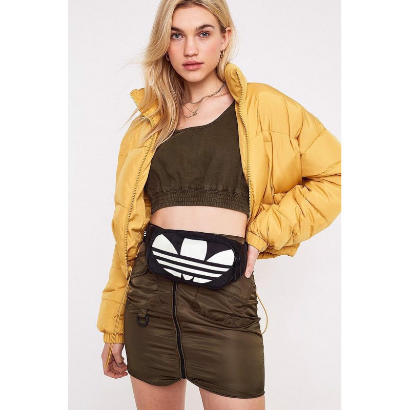 ⚡️ [ SIÊU SALE + CÓ VIDEO ] Túi Bao Tử đeo chéo Adidas ADICOLOR TREFOIL WAIST BAG - FT8917 / Ảnh Thật / Giá TỐT NHẤT | BigBuy360 - bigbuy360.vn