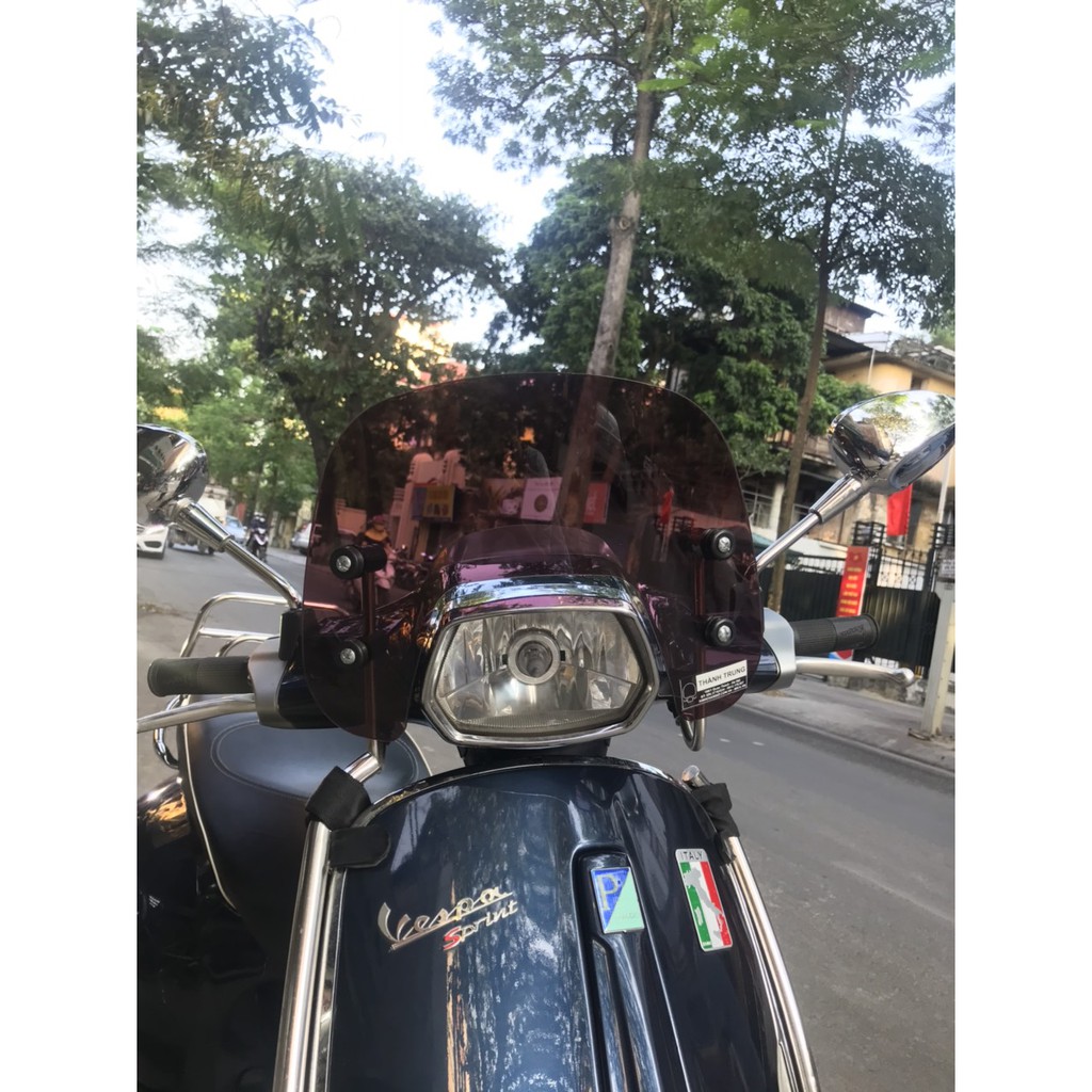 KÍnh chắn gió xe Piaggio Vespa Sprint