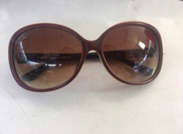 Kính mát nữ Cao Cấp GiGi chính hãng (ảnh tự chụp) | BigBuy360 - bigbuy360.vn