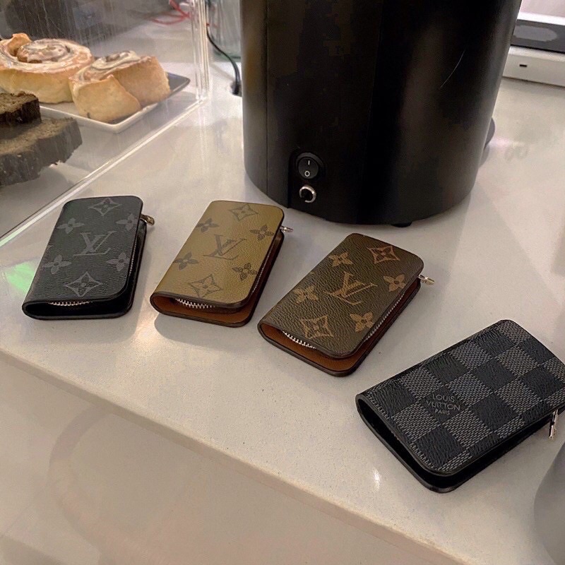 Móc khoá lv hàng đẹp cho cả nam và nữ