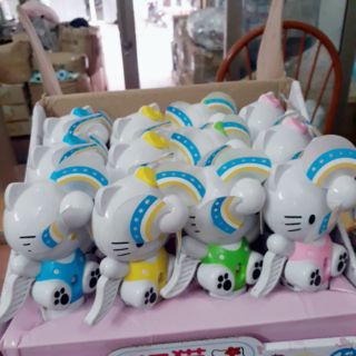 Quạt cầm tay bấm cót.