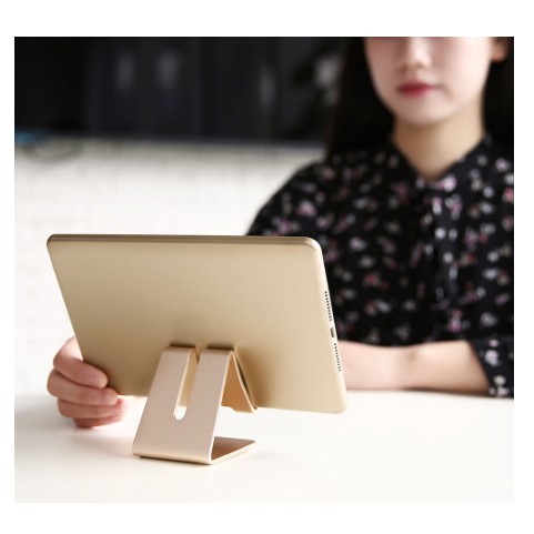 Giá Để Điện Thoại Chống Trượt Bằng Kim Loại | BigBuy360 - bigbuy360.vn