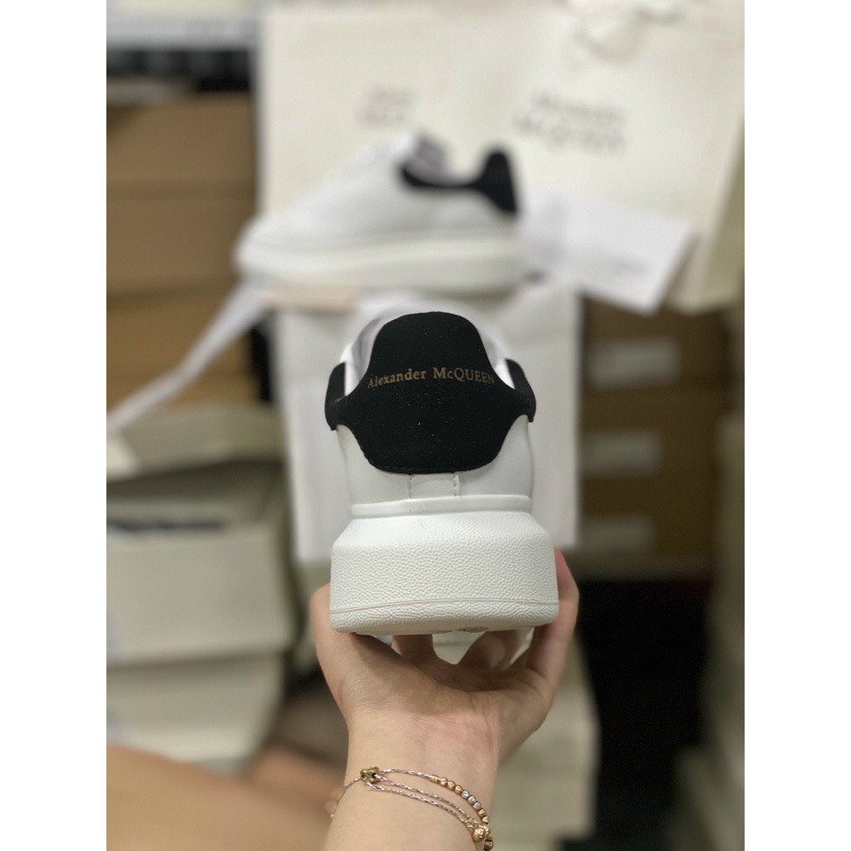 Giày mc qeen gót nhung đen dây lụa chất liệu da mền đi êm full bil + full box 11