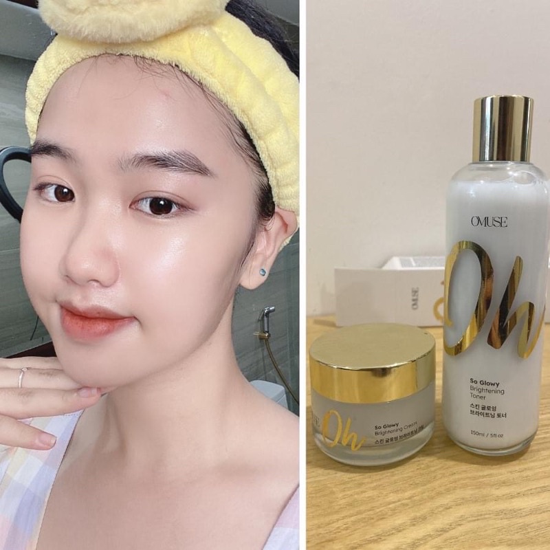 Bộ đôi toner và kem dưỡng trắng mọng nước chống lão hoá Oh so glowy brightening nước hoa hồng kem dưỡng