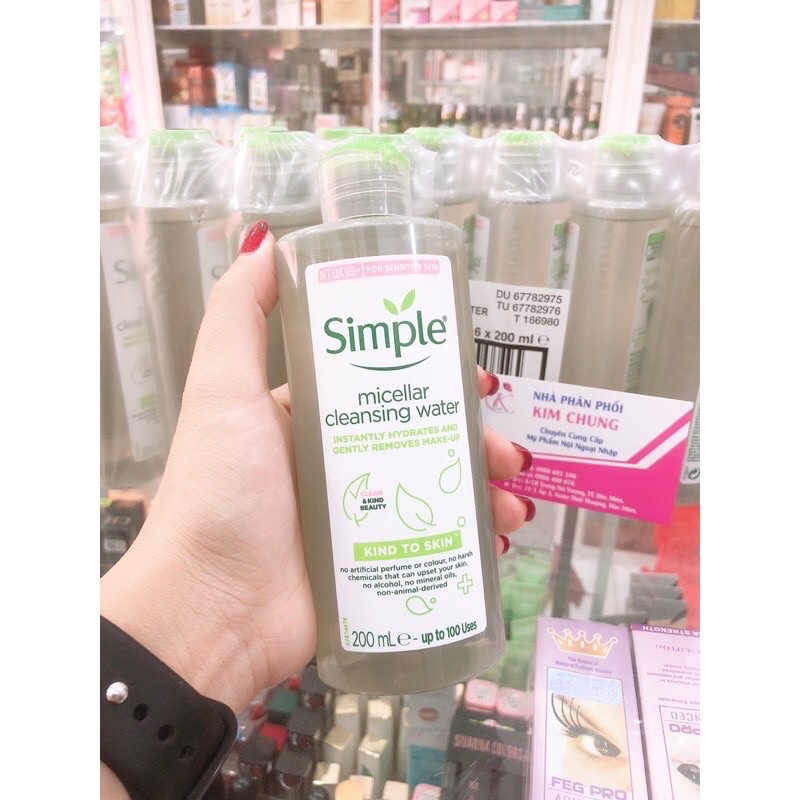 Nước tẩy trang Simple cho da nhạy cảm 200ml