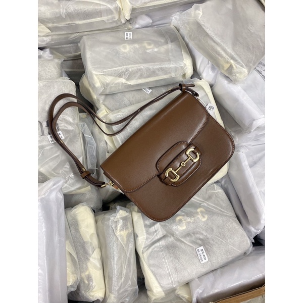 Túi da guccci khoá gài hàng cao cấp