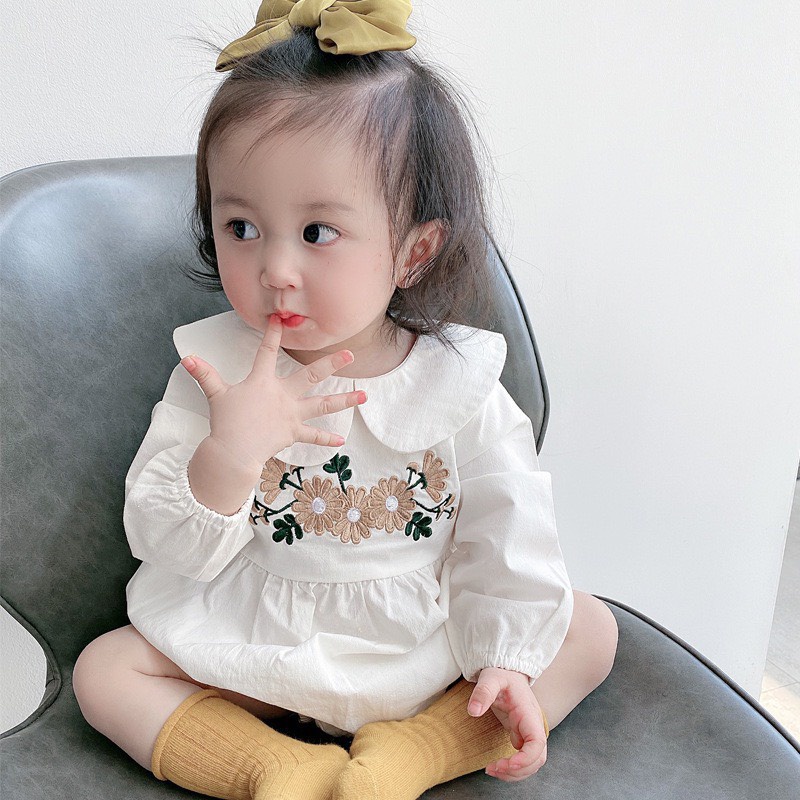 Body thêu hoa cúc bé gái