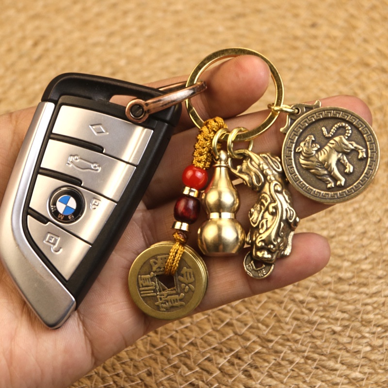 Móc Khóa Trang Trí Bằng Đồng Thau Phong Thủy Mix 4 Món Tỳ Hươu Nằm,Bầu Rỗng,Dây Vàng 5 Ngũ Đế,Mặt Đồng Xu-ST01