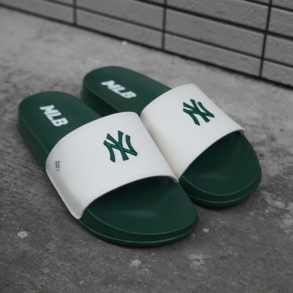 Dép quai ngang MLB chữ thêu mang êm chân, đế bền, không trơn trượt, không thấm nước, thấm hút mồ hôi tốt