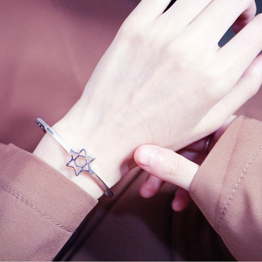 Vòng tay thời trang V45 | BigBuy360 - bigbuy360.vn