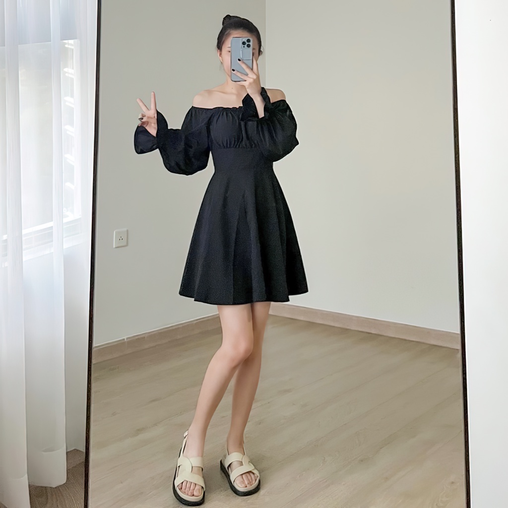 Đầm xoè trễ vai dáng ngắn mini váy xoè tay dài kèm mút ngực phía sau tự đan dây điều chỉnh màu đen Lowenn Dress