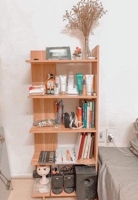 Kệ góc tường bằng gỗ