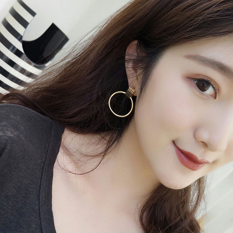 Khuyên tai tròn bông tai trang sức phụ kiện nam nữ phong cách Hàn Quốc thiết kế sáng tạo đẹp thời trang