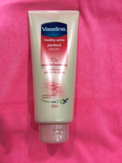 Vaseline dưỡng thể lotion 320ml