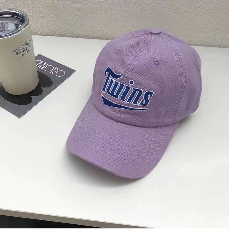 Mũ Lưỡi Trai Dệt Kim Thời Trang Cho Cặp Đôi