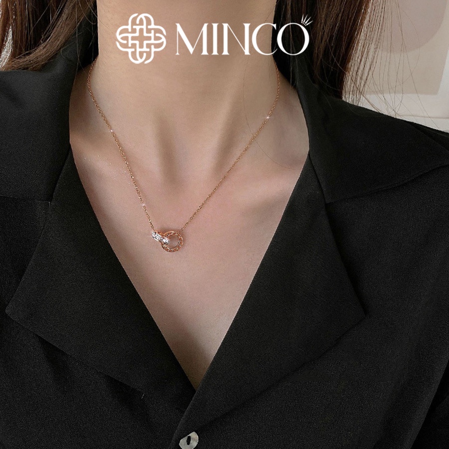 Dây Chuyền Nữ Sweet Love Minco Accessories thiết kế vintage màu vàng hồng 18k hình tròn ký tự la mã đính đá DT42