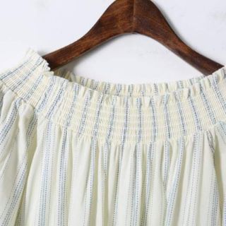 Đầm trễ vai Zara- D0046