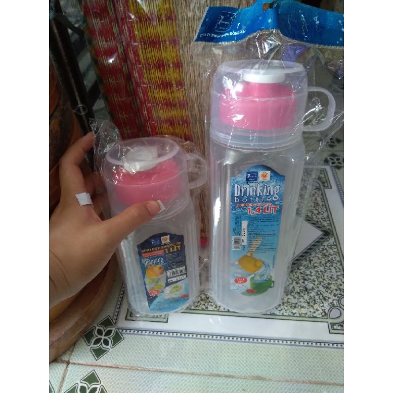 bình uống nước có ca uống