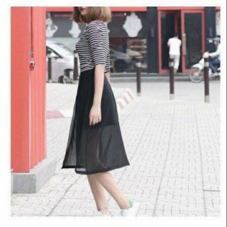 CHÂN VÁY MIDI PHỐI VOAN XẺ TÀ