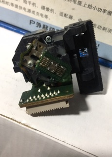 Mắt đầu đĩa VCD - KSS 213C