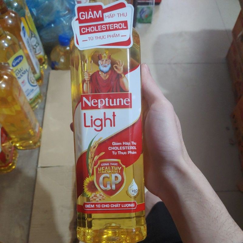 Dầu ăn Neptune Light chai