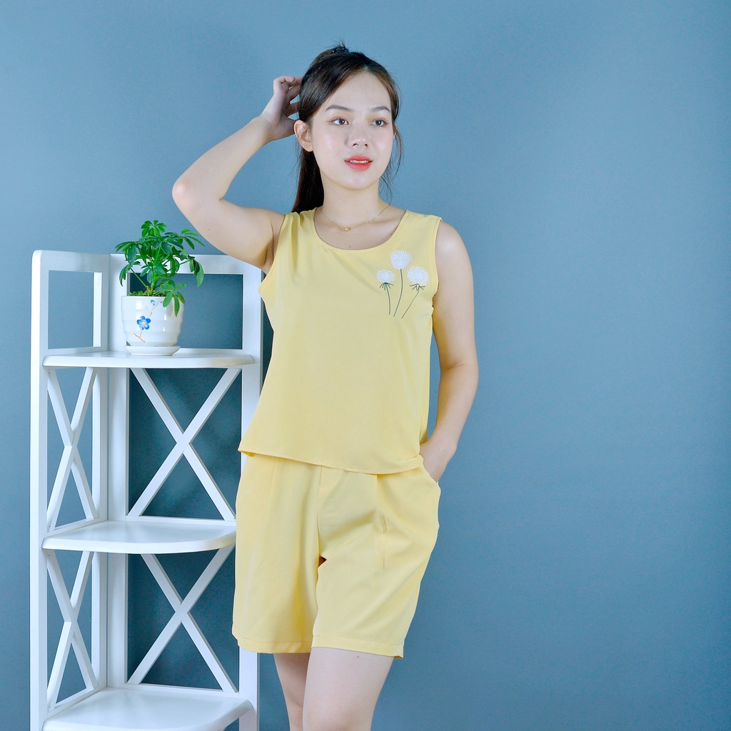 Bộ đồ nữ MÀU VÀNG NHẠT SÁT NÁCH IN HOA CỎ  - vải lụa cao cấp - Dịu dàng - Đằm thắm