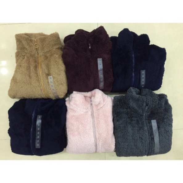áo lông cừu hàng xuất dư, nhẹ đạt tiêu chuẩn, ấm từ trong ra ngoài, áo khoác nhẹ (ảnh shop  chụp)