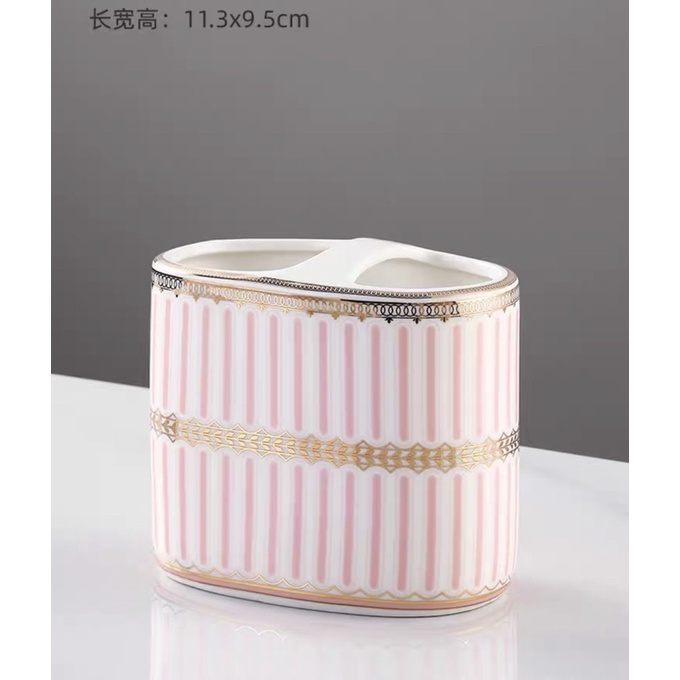 Bộ đồ dùng nhà tắm gốm sứ kẻ hồng xinh