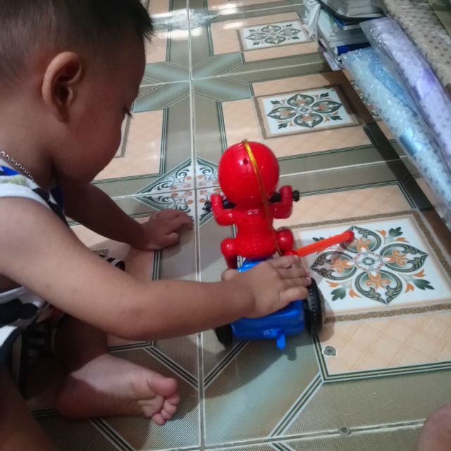 Siêu nhân đạp xe, quà trung thu cho bé