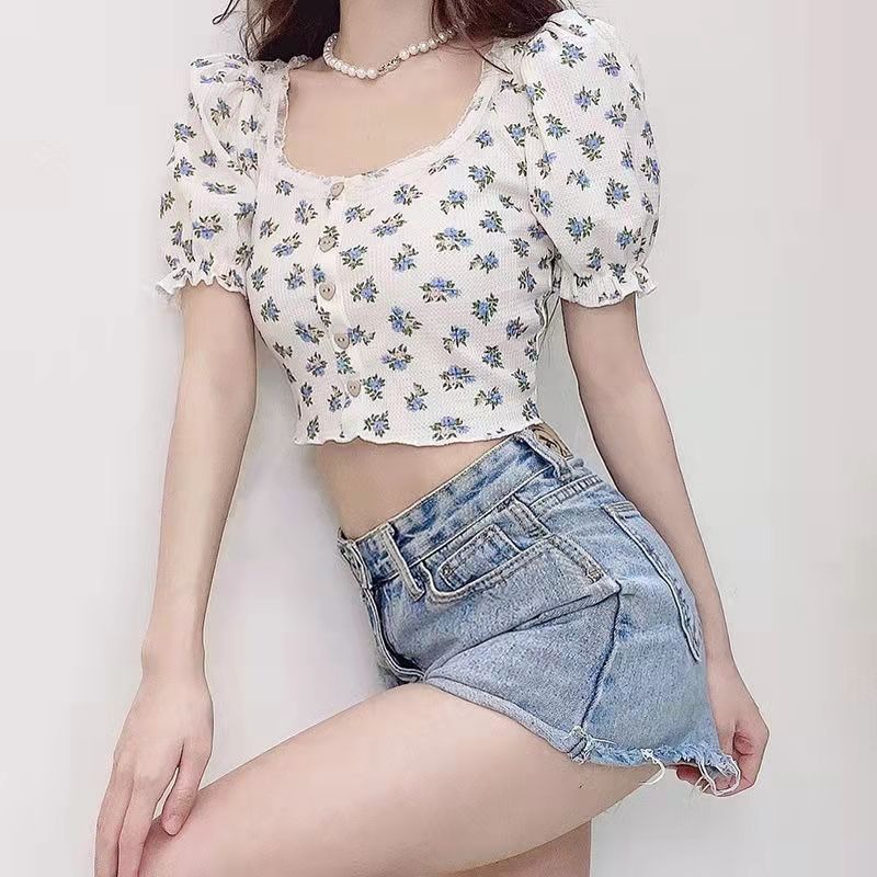 Áo croptop tay phồng in họa tiết hoa xinh xắn cho nữ