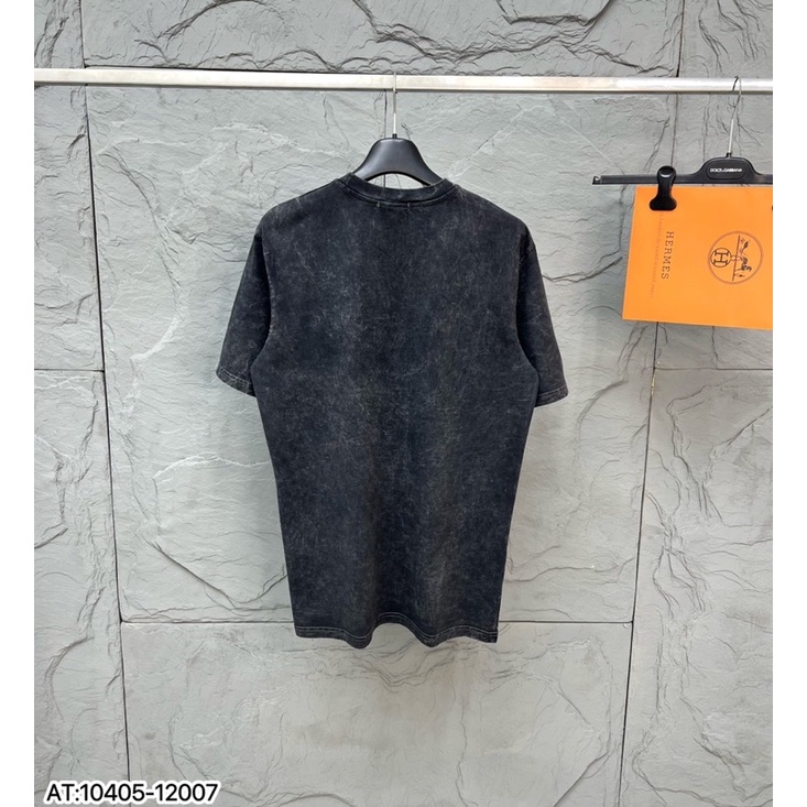 Áo phông nam guci  xám tay ngắn cổ tròn  chất liêu  vải ctoong  bò giày dặn dược in chữ nổi đẹp