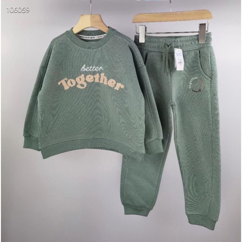 Bộ quần áo nỉ bông