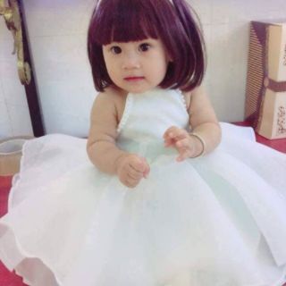 Đầm công chúa xòe trắng