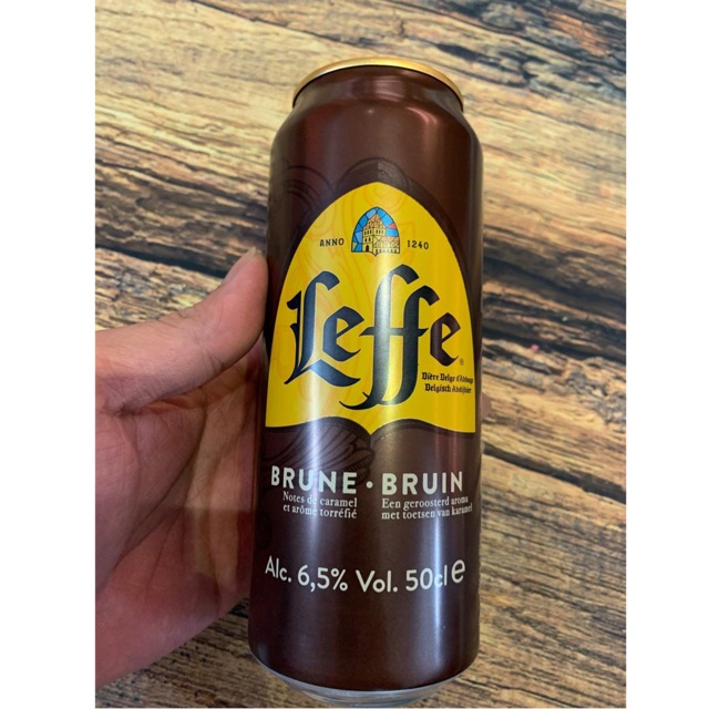 Bia leffe nâu Bỉ lon 500ml hạn t5 -2021