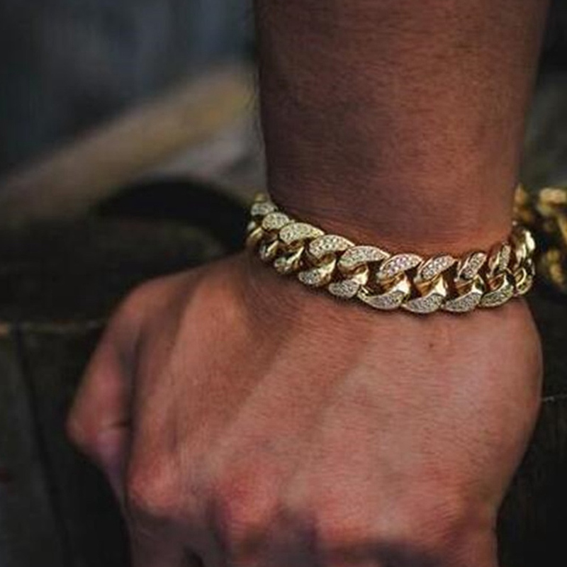 Vòng Tay Mặt Hình Bướm Đính Đá Phong Cách Hip Hop Cho Nam