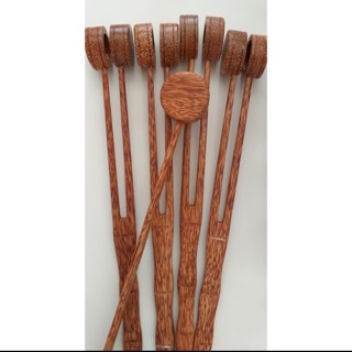 (Sản phẩm mới )Cây đấm lưng làm bằng dừa