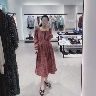 Váy Nhung Hoa hót hít