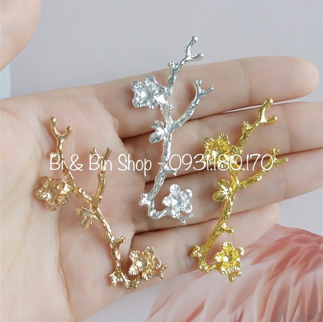 2 Cành Hoa Mai Đơn Làm Phụ Kiện- Center