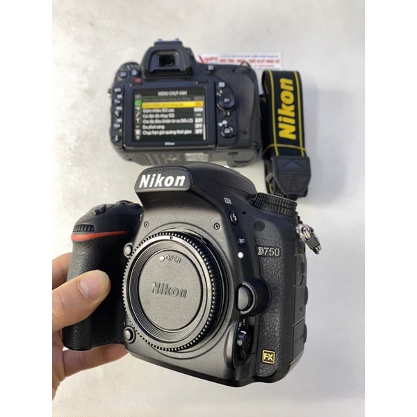 Máy ảnh Nikon D750