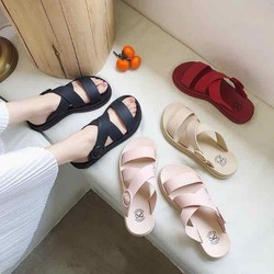 Sandal nhựa quai chéo đi mưa thoải mái