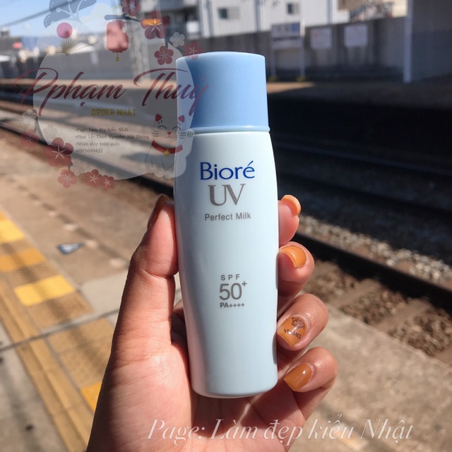 Kem chống nắng BIORE UV MILK SPF 50 PA+++
